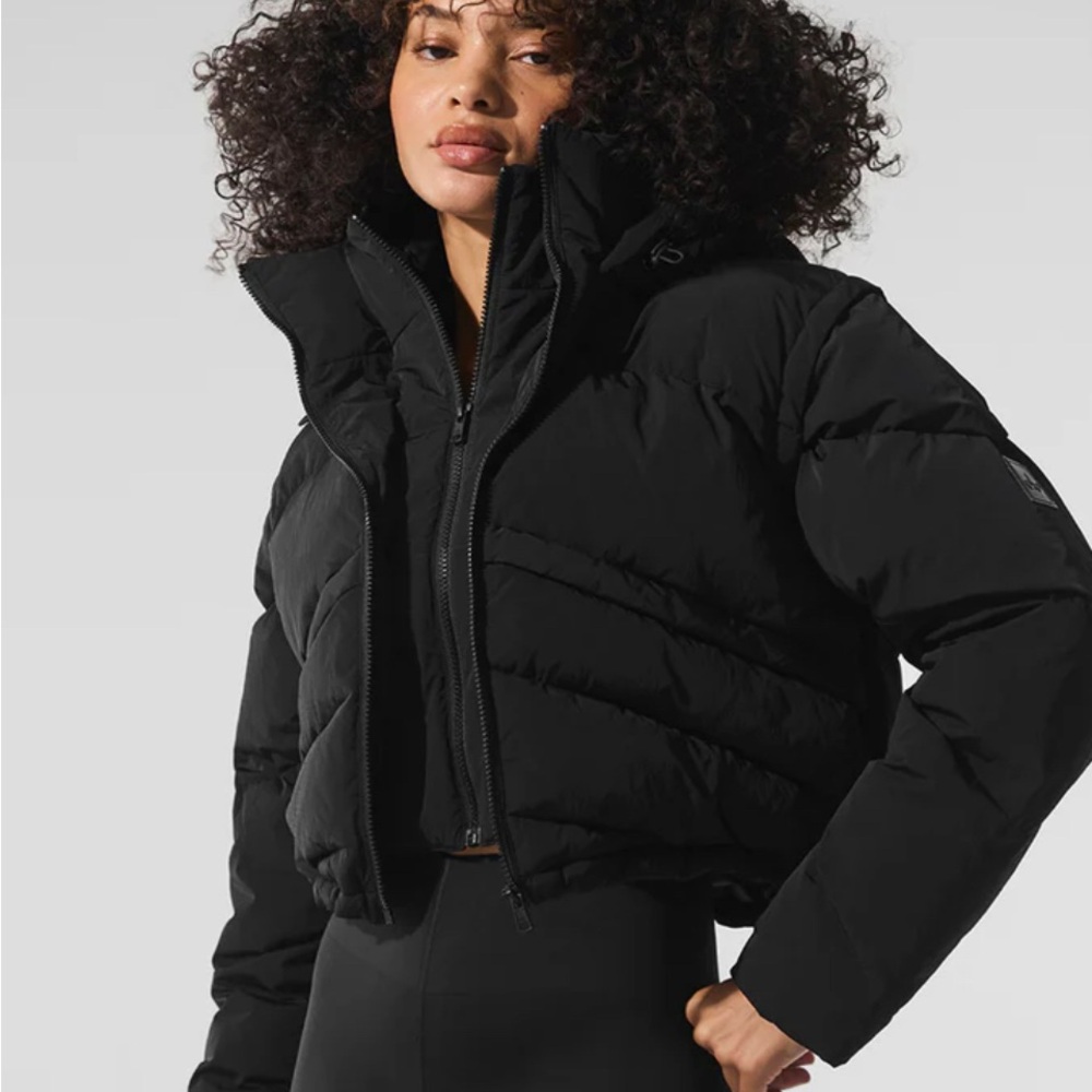 Alo Yoga Glacier Puffer Size Smalll
